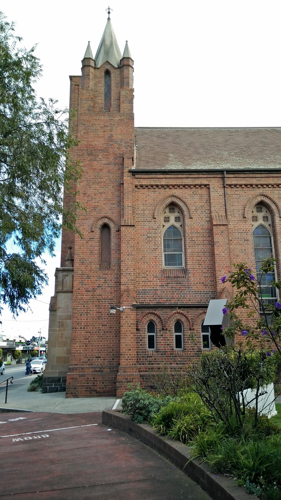 Holy Cross Catholic Church | church | 707 Glen Huntly Rd, Caulfield VIC 3162, Australia | 0395285988 OR +61 3 9528 5988
