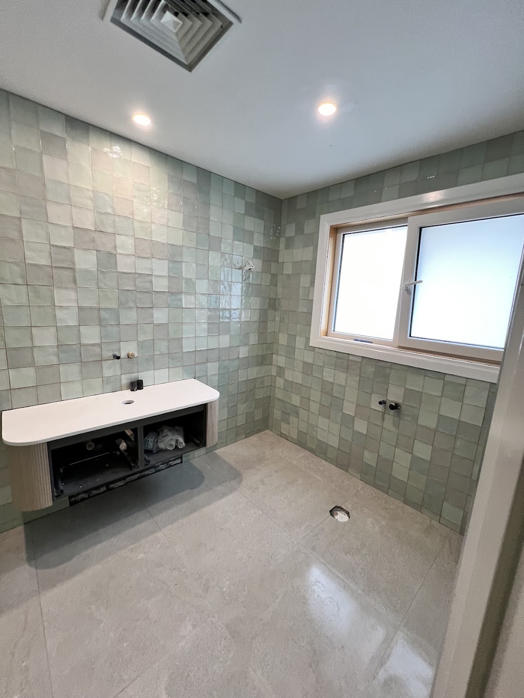 Marvel Bathroom Renovation | Shetland St, Endeavour Hills VIC 3802, Australia | Phone: 0426 937 776