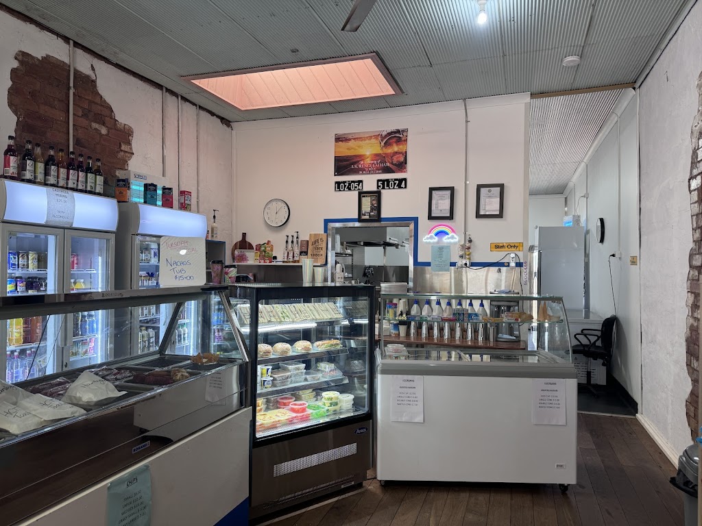 Lauries Cafe | 53 Shenton St, Menzies WA 6436, Australia | Phone: 0482 686 876