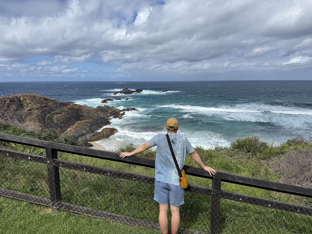 Tropical Hideaway Cottage | 27A Tropic Gardens Dr, Smiths Lake NSW 2428, Australia | Phone: 0422 428 615