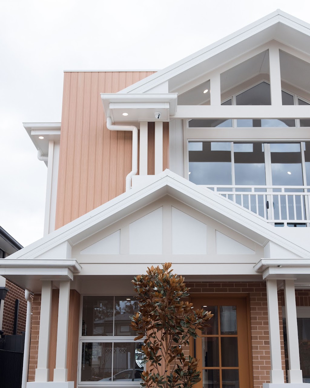 Trend Connection Display Home (Leppington HomeWorld) - London 35 | 17 Cato Cct, Leppington NSW 2179, Australia | Phone: 1300 916 178