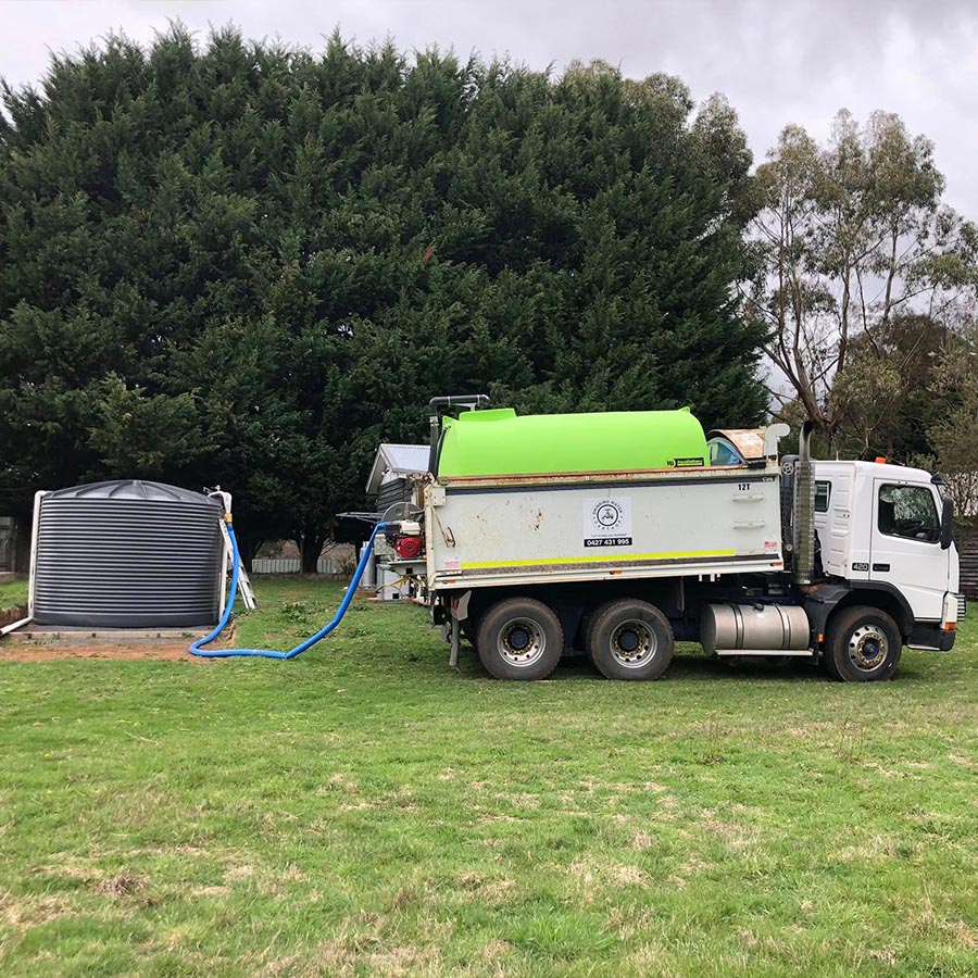 Micks Water Cartage | 564 Greendale-Trentham Rd, Blackwood VIC 3341, Australia | Phone: 0427 431 995