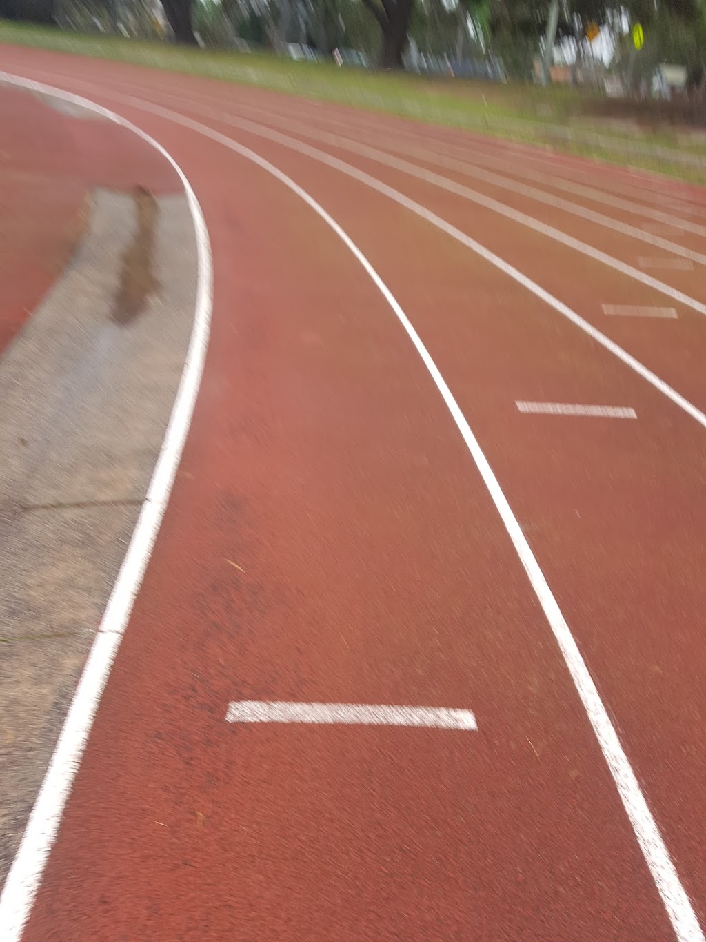 Sandringham Athletics Track | Glamis Ave, Hampton VIC 3188, Australia | Phone: 0432 580 103