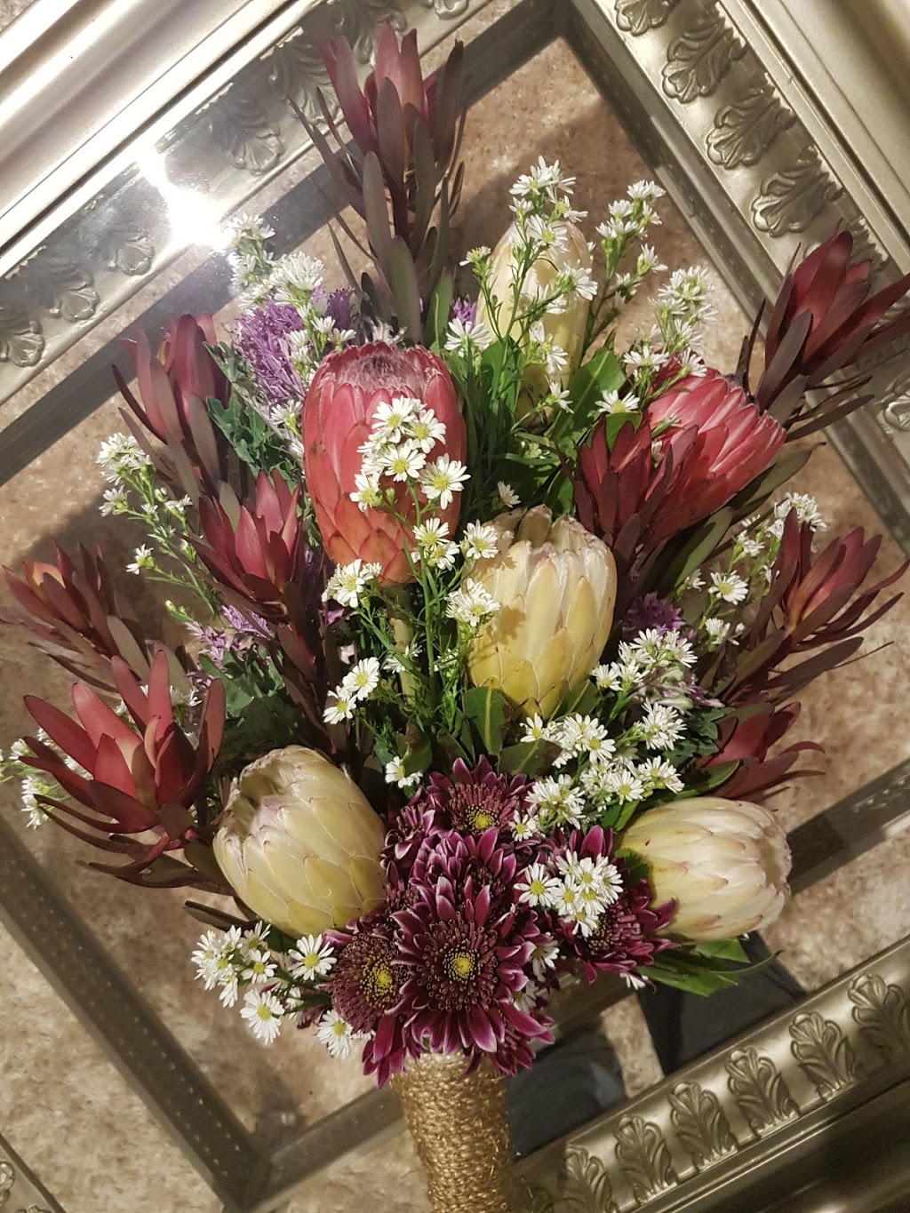Stem n Flower | florist | 1 Bernadette Dr, Berwick VIC 3806, Australia | 0432496772 OR +61 432 496 772