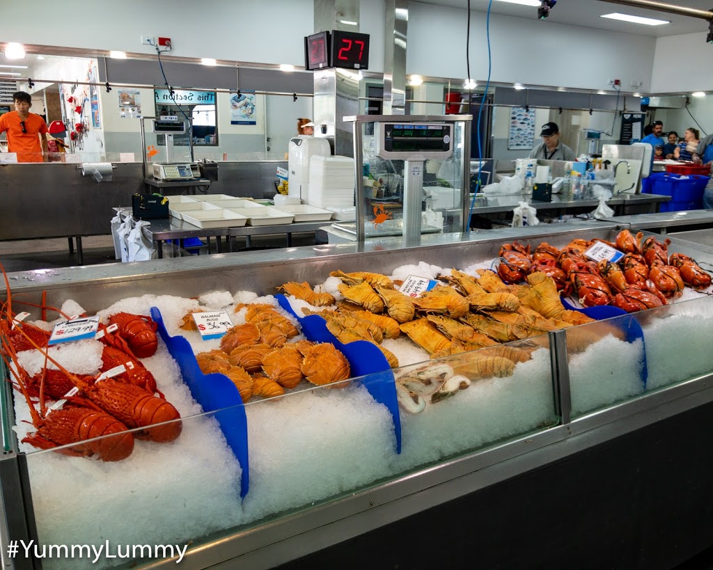 Morgans Seafood Market & Takeaway, Scarborough | Bird OPassage Parade, Scarborough QLD 4020, Australia | Phone: (07) 3203 4592