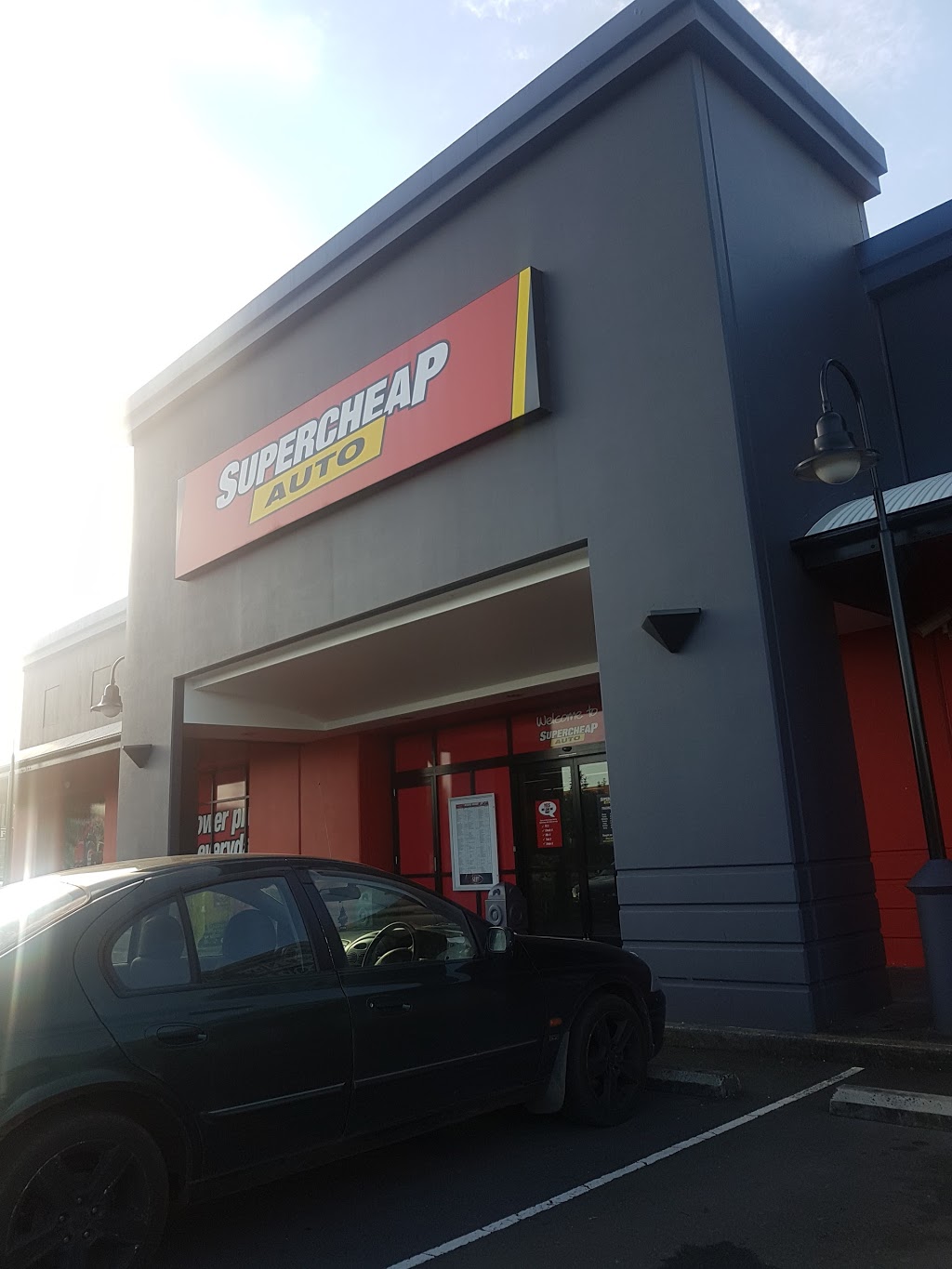 Supercheap Auto South Nowra | electronics store | UNIT 2, BUILDING B Central Ave, South Nowra NSW 2541, Australia | 0244229700 OR +61 2 4422 9700