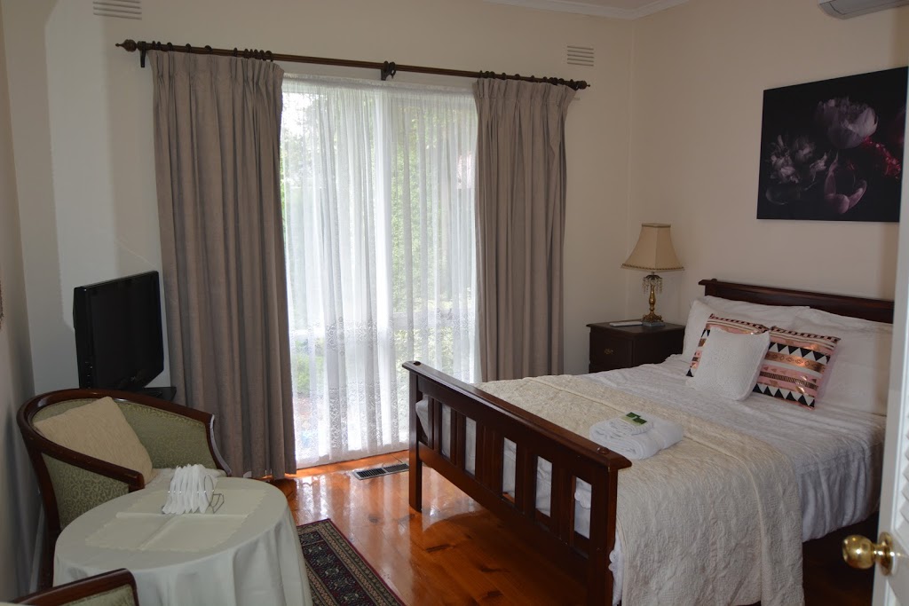 Blackburn Lodge | lodging | 3 Lalwa St, Blackburn VIC 3130, Australia | 0398771006 OR +61 3 9877 1006