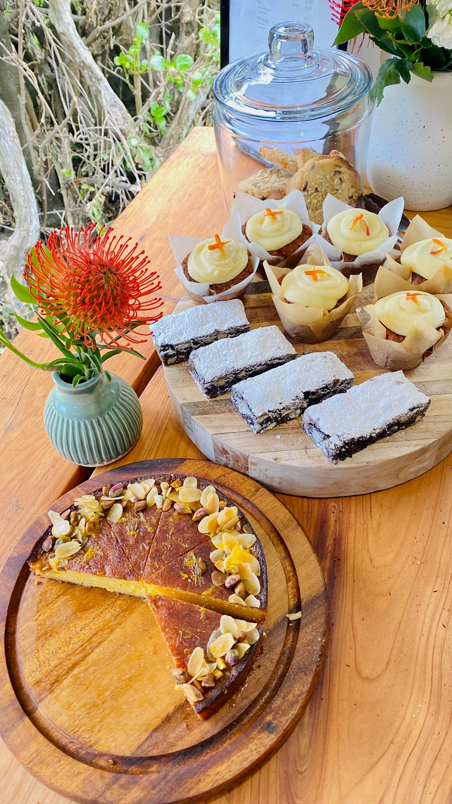 Island Sisters KI | Driveway 1, Racecourse Rd, Currie TAS 7256, Australia | Phone: 0402 607 644