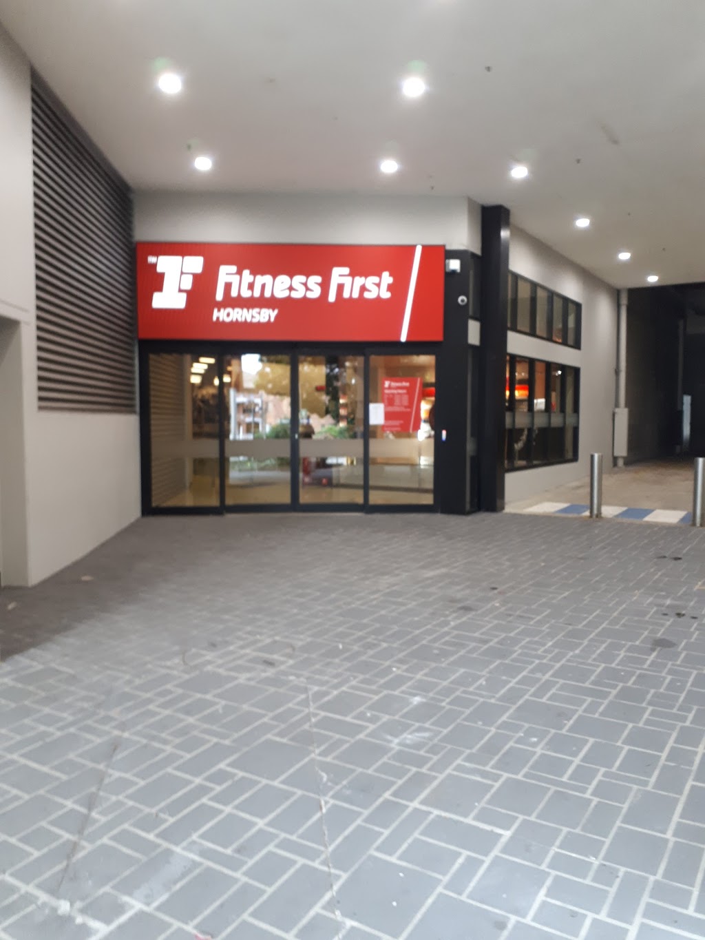 Fitness First | gym | 236 Pacific Hwy, Hornsby NSW 2077, Australia | 1300557799 OR +61 1300 557 799