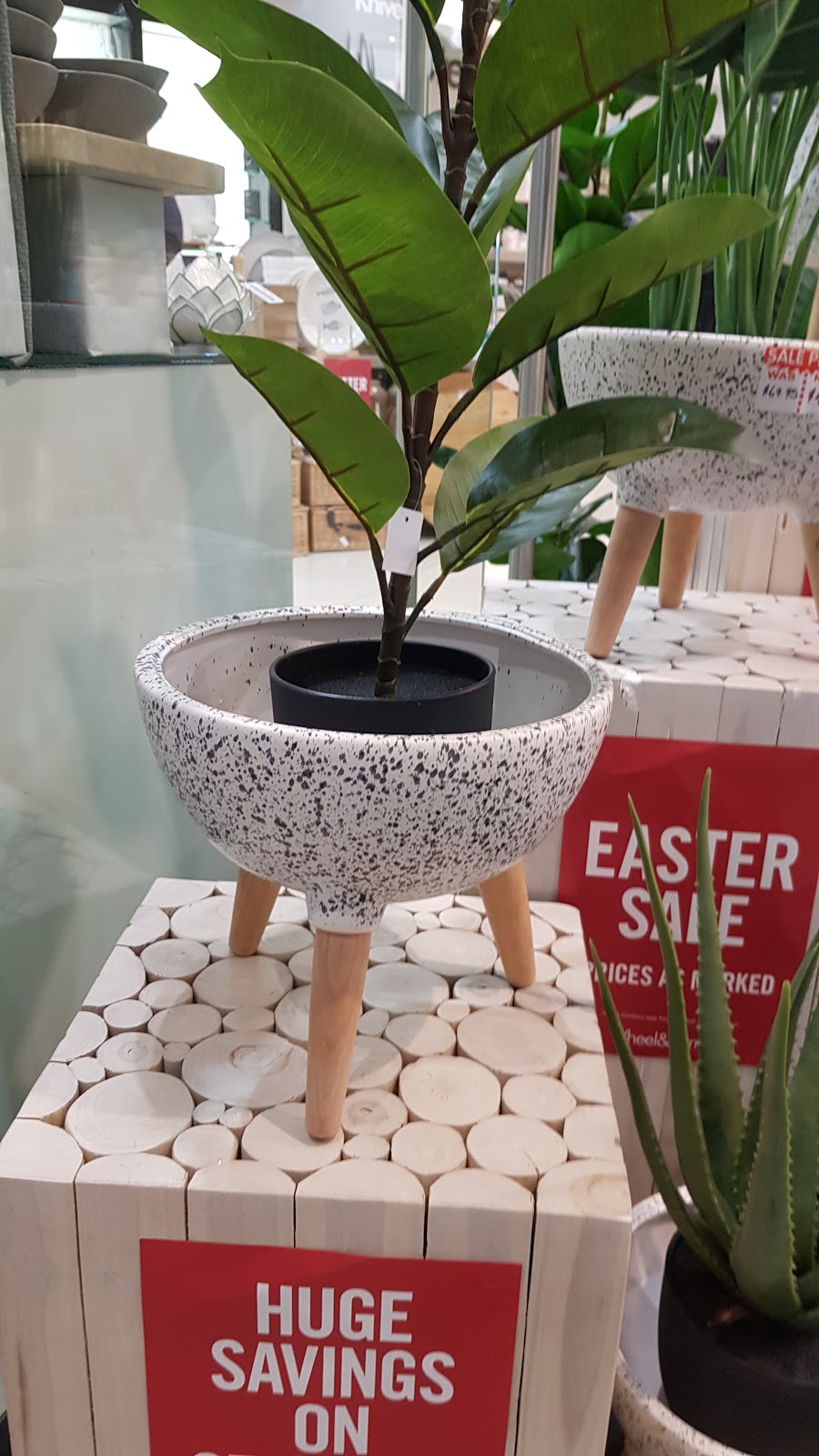 Wheel&Barrow | home goods store | Shop 342, Westfield Chermside, Cnr Gympie & Hamilton Roads, Chermside QLD 4032, Australia | 0733503833 OR +61 7 3350 3833