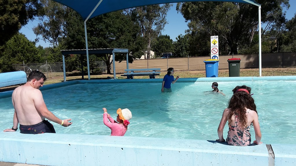 Seymour War Memorial Outdoor Pool |  | Lesley St, Seymour VIC 3660, Australia | 0357992688 OR +61 3 5799 2688