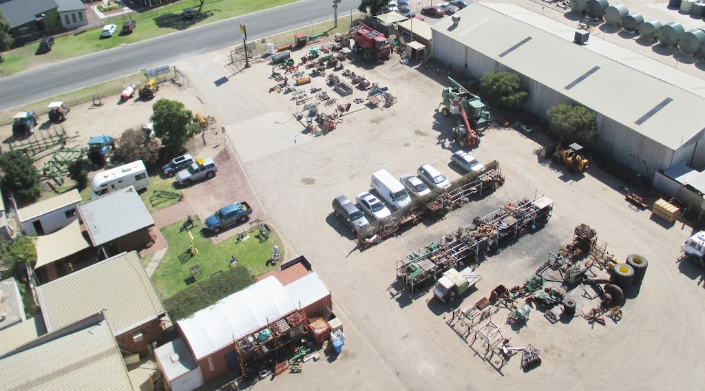 Murray Mallee Machinery | 195 Karinie St, Swan Hill VIC 3585, Australia | Phone: (03) 5033 1999 Murray Mallee Machinery | 195 Karinie St, Swan Hill VIC 3585, Australia | Phone: (03) 5033 1999