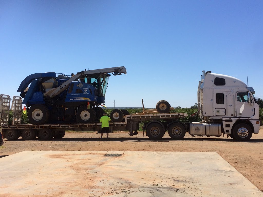 Tropeano Grape Harvesting |  | 22 Hanwood Ave, Hanwood NSW 2680, Australia | 0269630024 OR +61 2 6963 0024