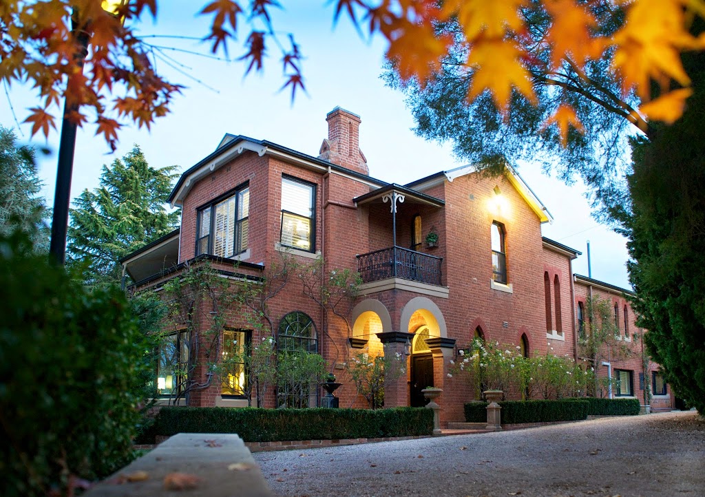Bishops Court Estate | lodging | 226 Seymour St, Bathurst NSW 2795, Australia | 0422303311 OR +61 422 303 311