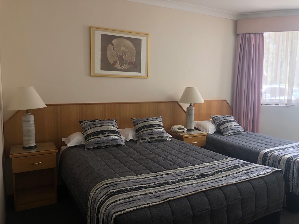 Charbonnier Hotel Singleton (4 Star Accommodation) | lodging | 44 Maitland Rd, Singleton NSW 2330, Australia | 0265722333 OR +61 2 6572 2333