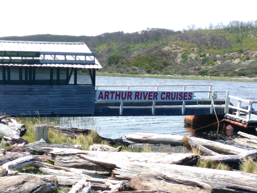 Arthur River Canoe & Boat Hire | storage | 1429 Arthur River Rd, Arthur River TAS 7330, Australia | 0364571312 OR +61 3 6457 1312