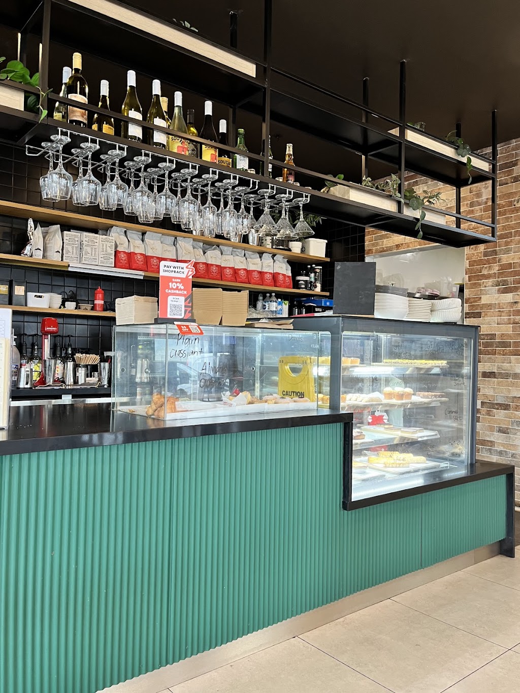 Chefs Cafe Kings Langley | shop15/125 James Cook Dr, Kings Langley NSW 2147, Australia | Phone: (02) 8000 3635