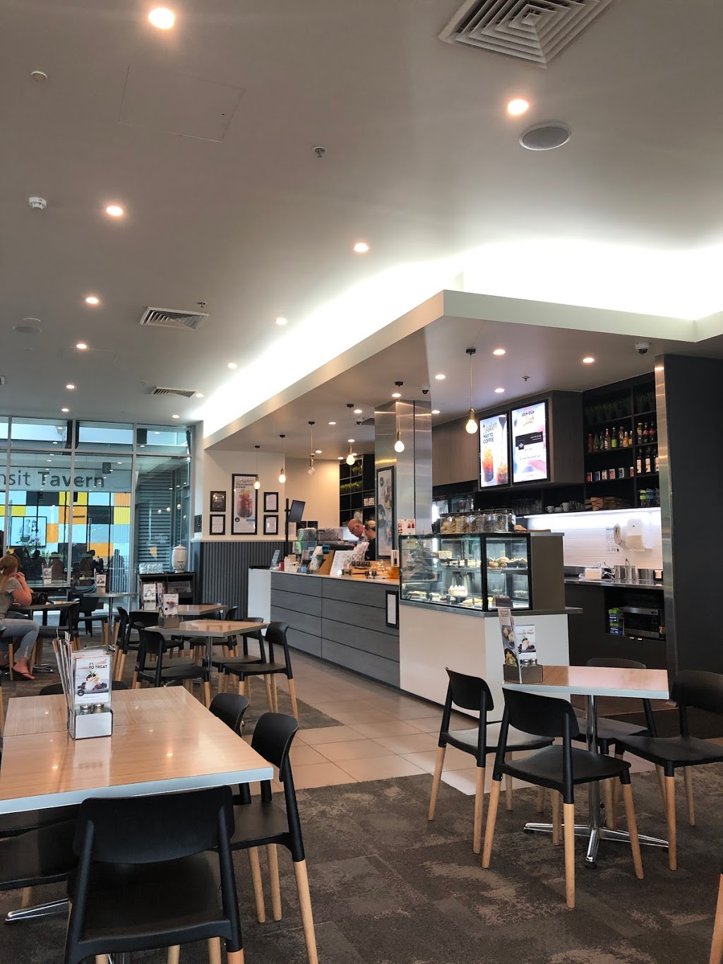 The Coffee Club Café - Airport Village | cafe | 1 Airport Dr, Brisbane Airport QLD 4008, Australia | 0731147255 OR +61 7 3114 7255