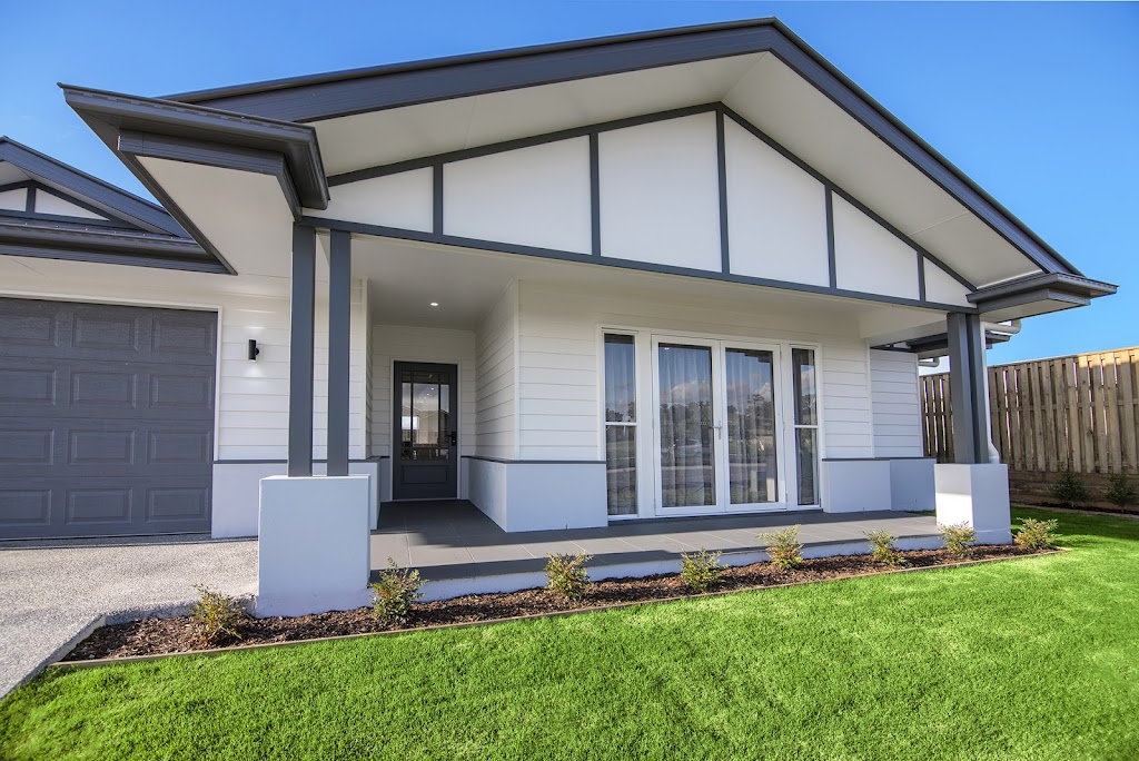 National Luxury Homes | 8 Gunsynd Dr, Beaudesert QLD 4285, Australia | Phone: (07) 5500 3700