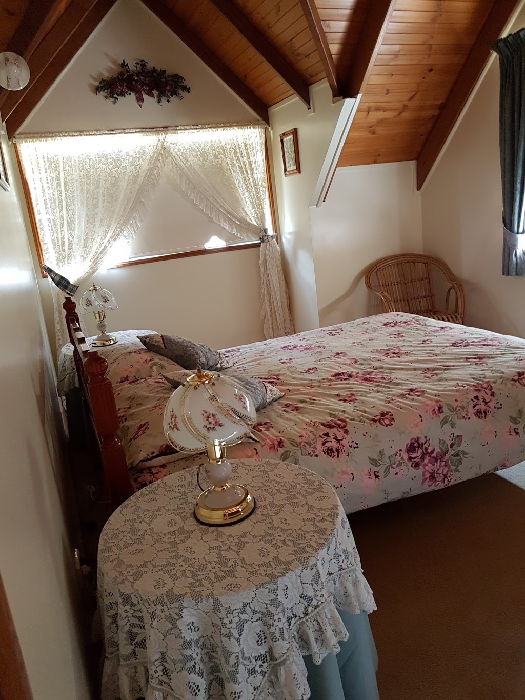 Kookaburra Cottage-Holiday House | lodging | Kookaburra Cottage, 4 Firefly Dr, Bunya Mountains QLD 4405, Australia