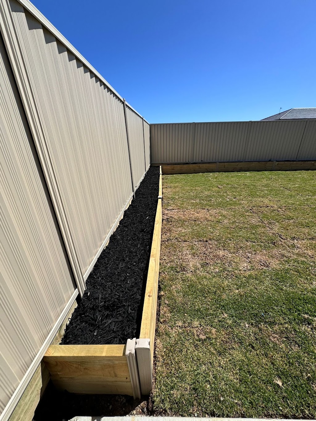 Malwa Fencing And Concreting | 13 Bolton St, Sebastopol VIC 3356, Australia | Phone: 0415 431 510