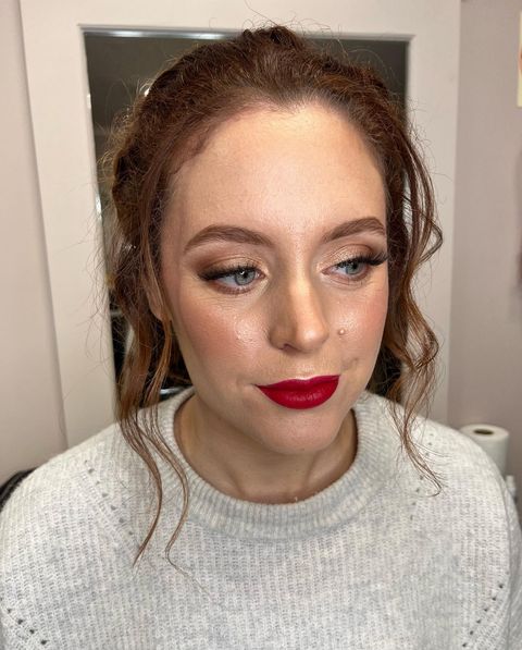 Rebecca Irvine Makeup Artistry | 7 Endeavour Cct, Moss Vale NSW 2577, Australia | Phone: 0424 846 127