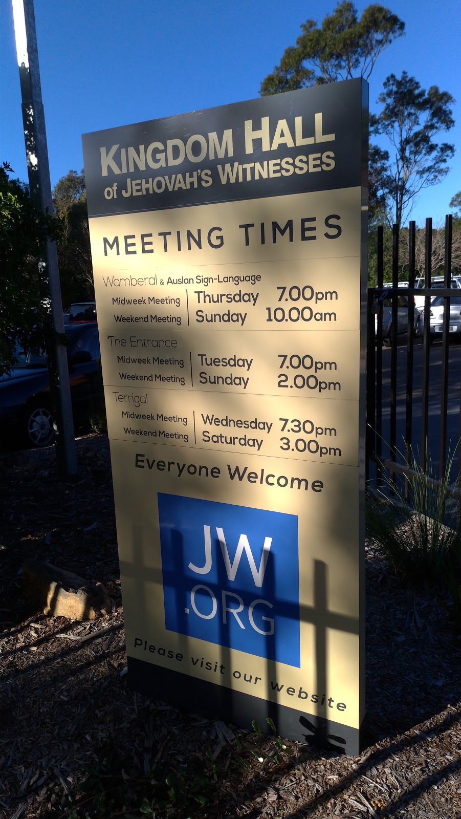 Kingdom Hall of Jehovahs Witnesses | church | 8 Old Tumbi Rd, Wamberal NSW 2260, Australia