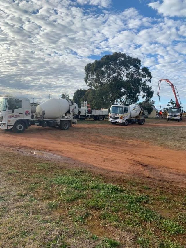 DUBBO MINI MIX & LANDSCAPE SUPPLIES | 76 Mountbatten Dr, Dubbo NSW 2830, Australia | Phone: (02) 6884 1466