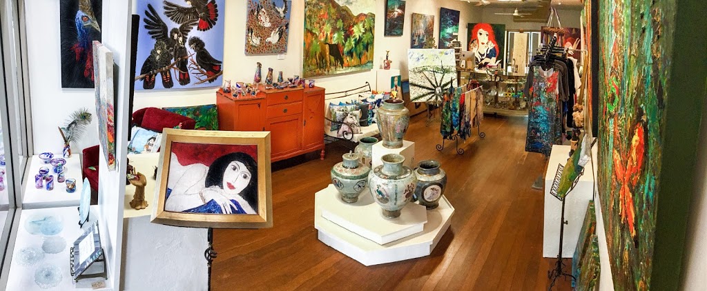 Didi La Baÿsse Art Studio & Gallery | 2/20 Coondoo St, Kuranda QLD 4881, Australia | Phone: 0407 224 459