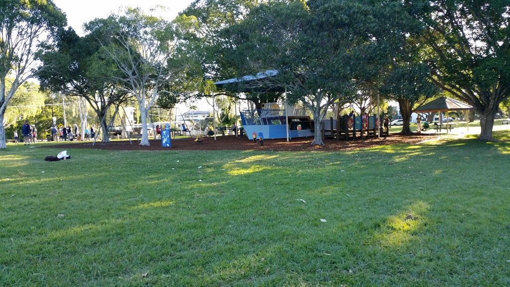 Simpsons PlayGround Reserve | 225 Graceville Ave, Graceville QLD 4075, Australia