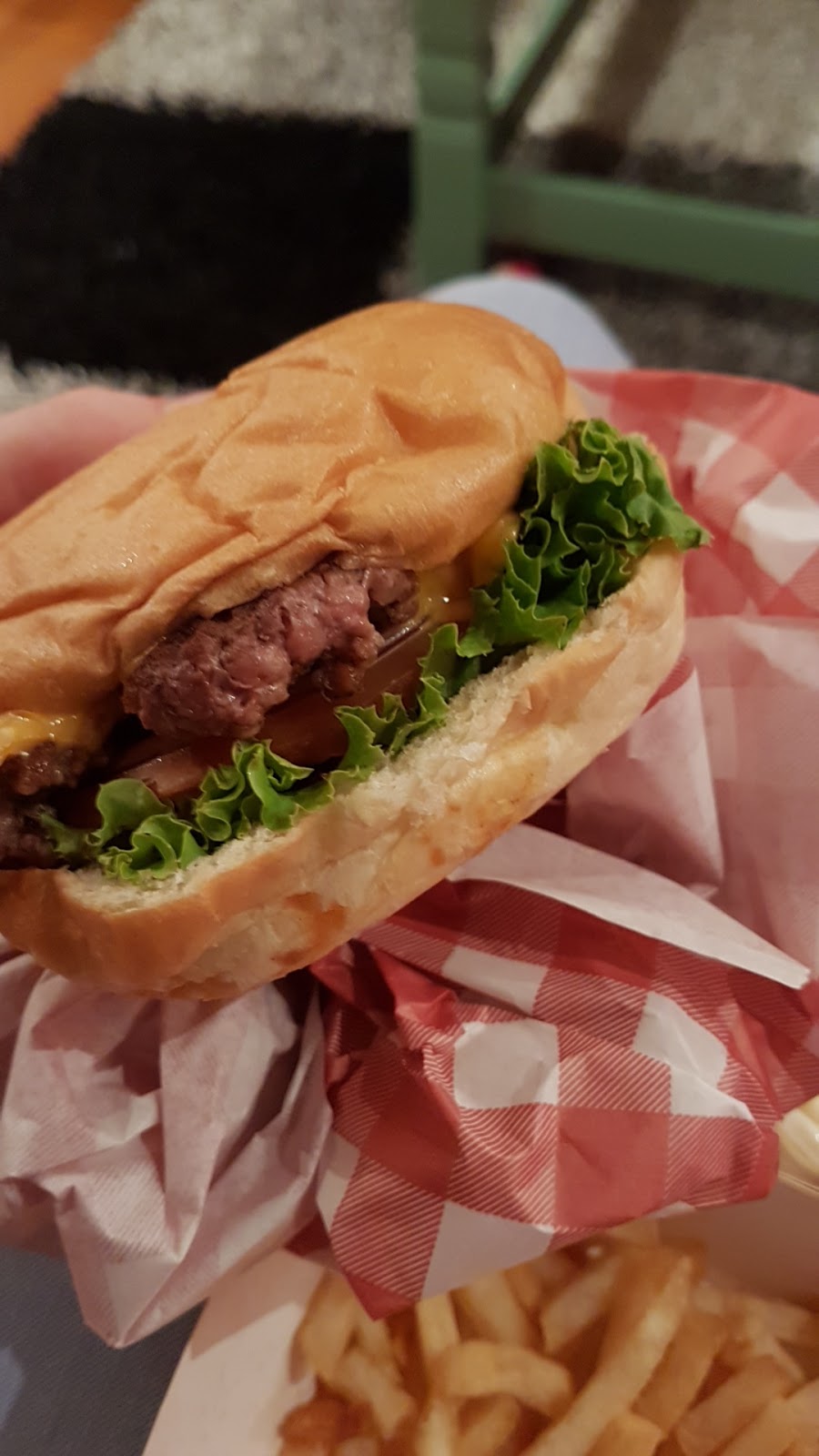 Burgers Anonymous Balmain | 31 Cameron St, Balmain NSW 2041, Australia | Phone: 0407 956 091