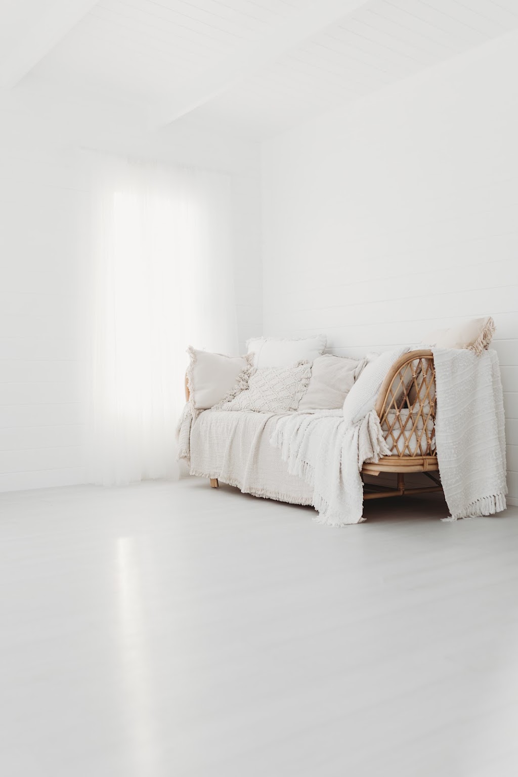 Le Grand Studios | Croker Cr, Colyton NSW 2760, Australia | Phone: 0401 314 529