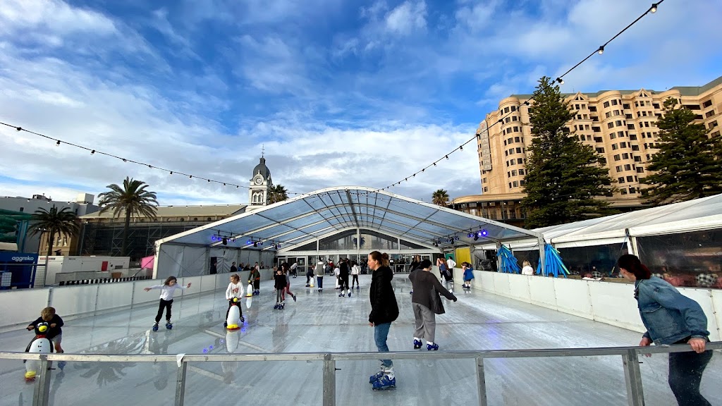 Roberta’s Italian Winter Diner | Glenelg Foreshore, Adelaide AU-SA 5000, Australia | Phone: 0421 796 281