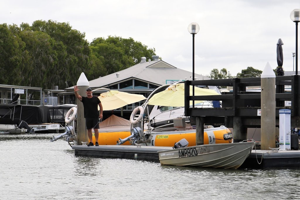 Roundaboat Boat Hire Noosa | Jetty, 186 Gympie Terrace, Noosaville QLD 4566, Australia | Phone: 0402 246 791