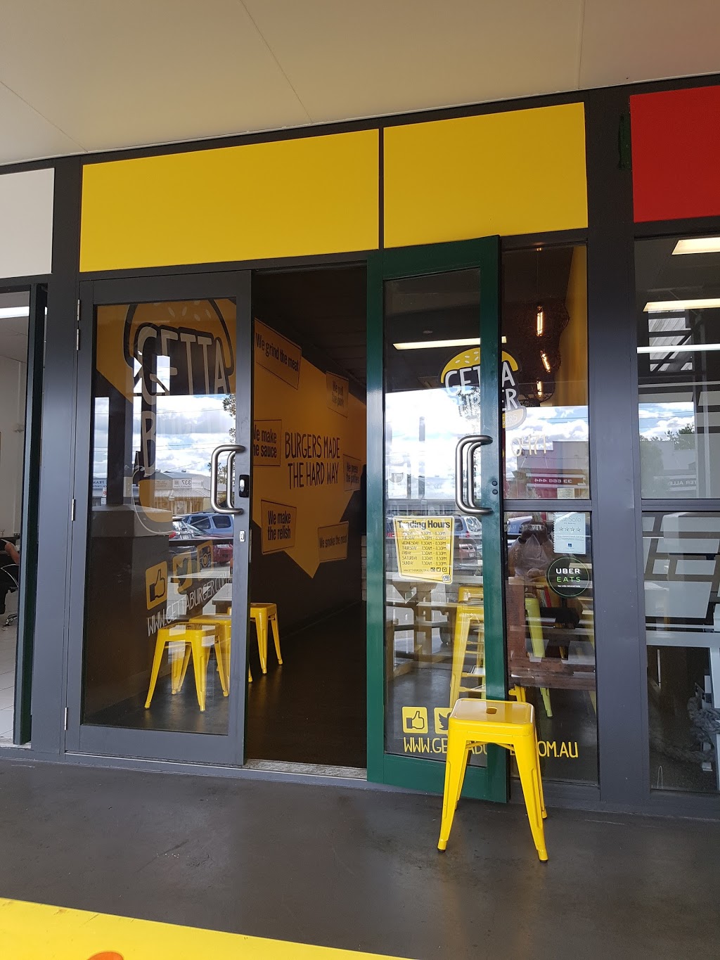 Getta Burger | 7/338 Waterworks Rd, Ashgrove QLD 4060, Australia | Phone: (07) 3366 0471