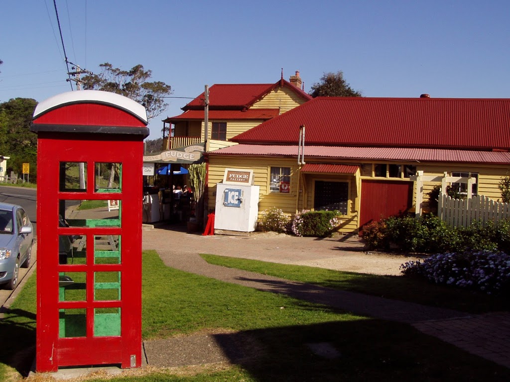 Australia Post - Central Tilba LPO | post office | 2 Bate St, Central Tilba NSW 2546, Australia | 0244737290 OR +61 2 4473 7290