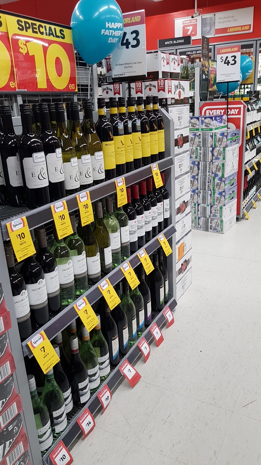 Liquorland Heritage Springs | Heritage Springs Shopping Centre Corner McGregor Road And, Henry Rd, Pakenham VIC 3810, Australia | Phone: (03) 5940 4925