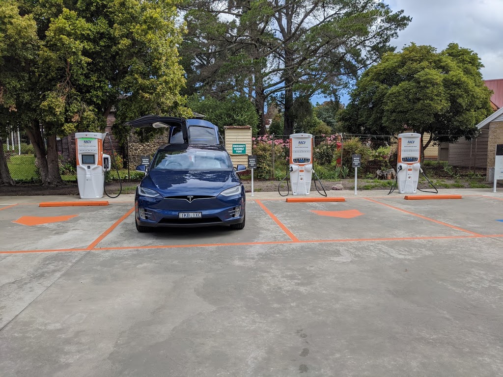 Chargefox Charging Station - 211 Lloyd St, Moe VIC 3825, Australia