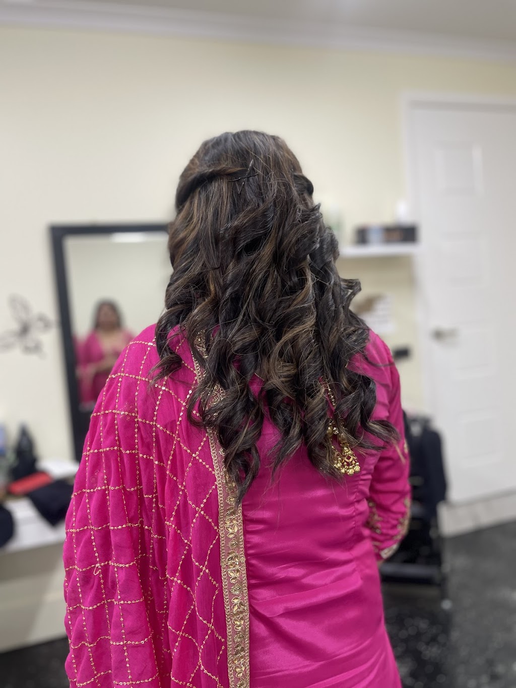 Glamzone hair and beauty | 30 Leopold St, Strathtulloh VIC 3338, Australia | Phone: 0481 819 666