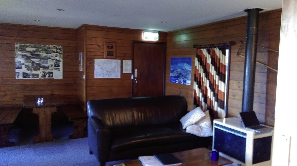 Gliss Ski Club | 3 Standard Ln, Mount Buller VIC 3723, Australia | Phone: (03) 5777 6423
