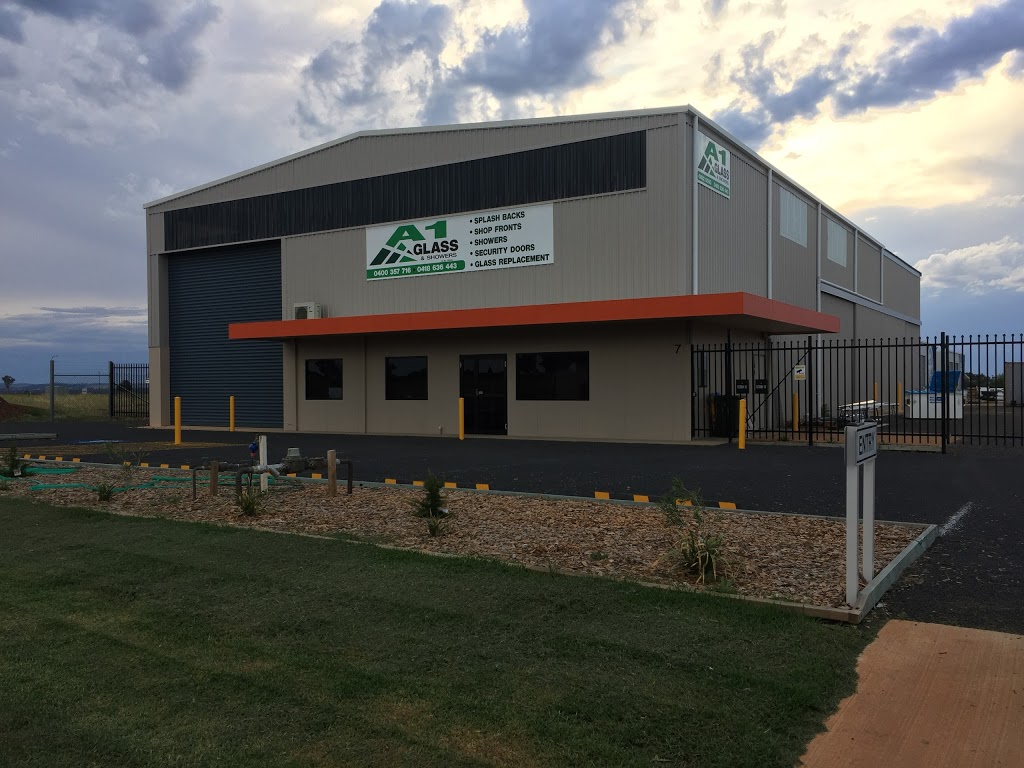 A1 Glass & Showers | store | 7 Capital Dr, Dubbo NSW 2830, Australia | 0268820560 OR +61 2 6882 0560