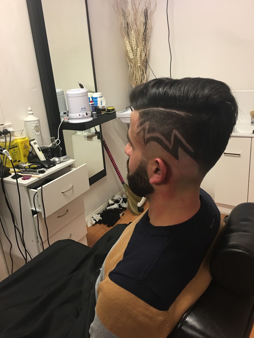 First Cut Is the Best Cut | hair care | 14 Rochdale Square, Lalor VIC 3075, Australia | 0406852565 OR +61 406 852 565