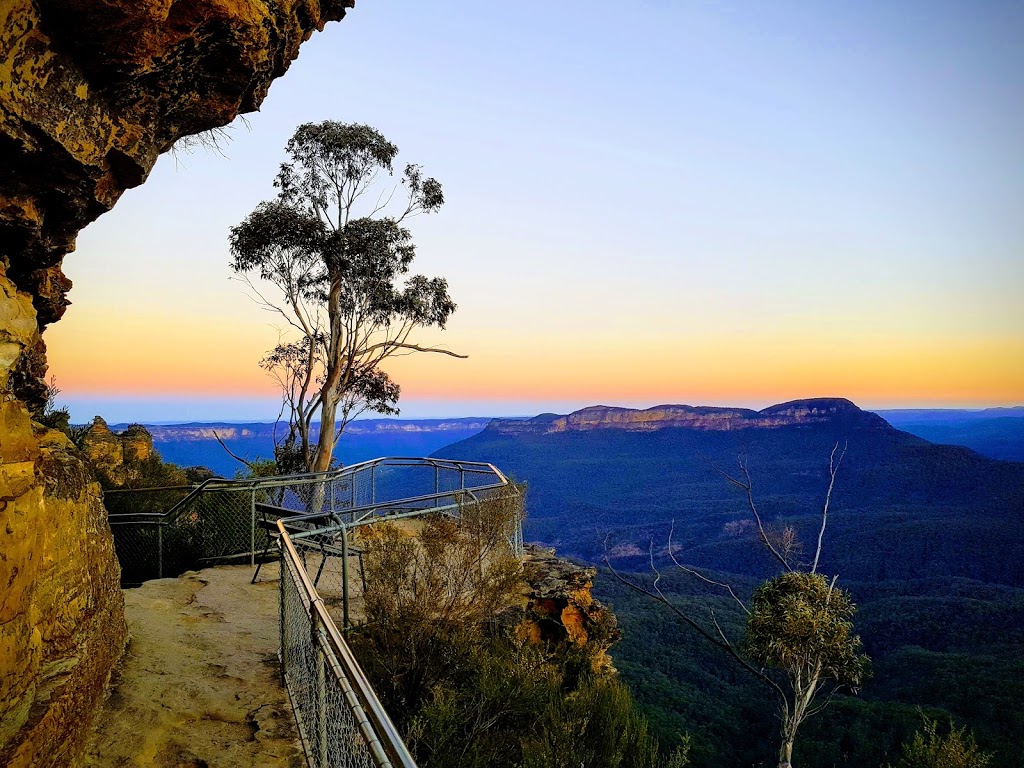 Prince Henry Cliff walk | tourist attraction | Prince Henry Cliff Walk, Katoomba NSW 2780, Australia | 0247878877 OR +61 2 4787 8877