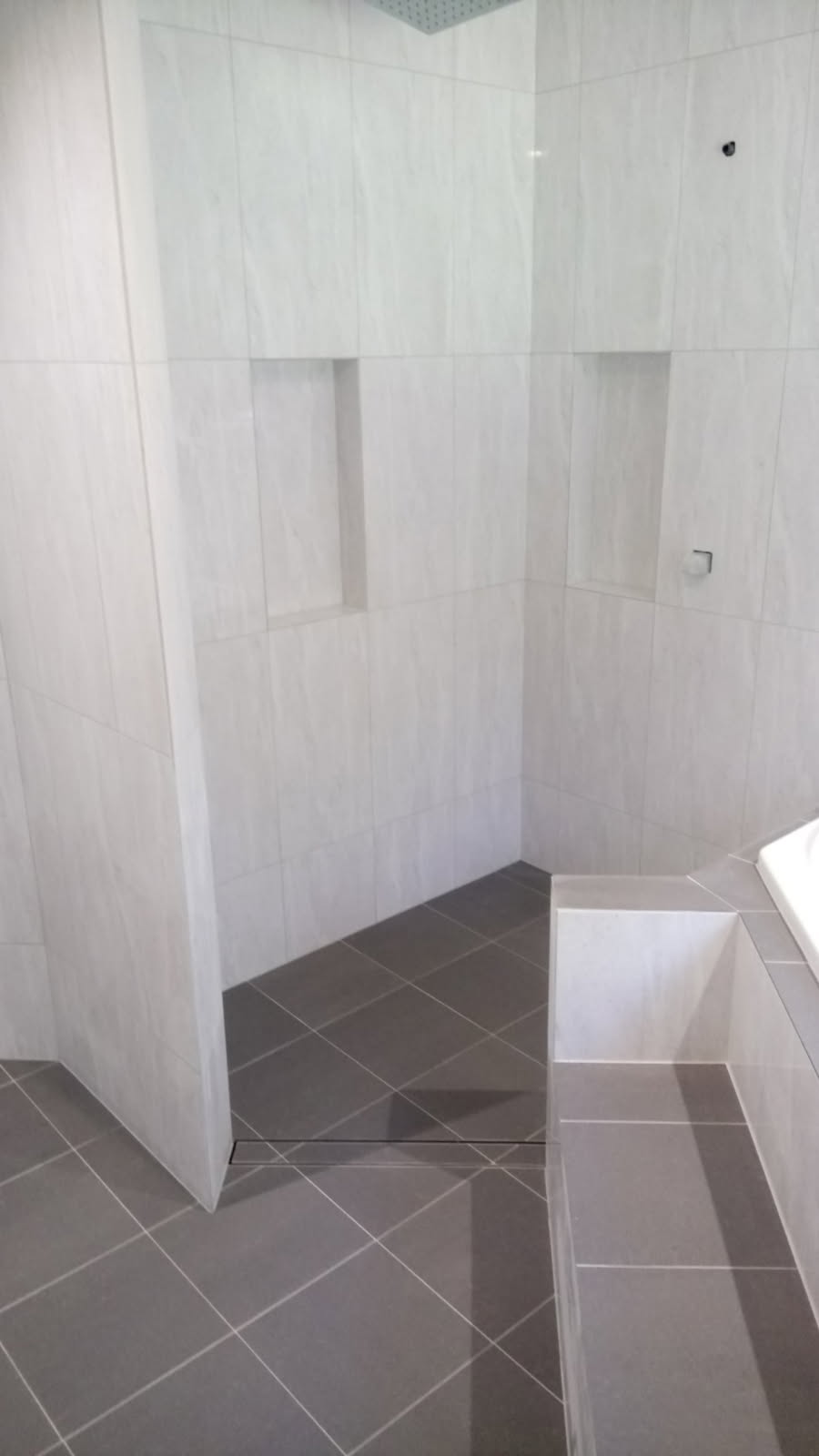 Tisdells Tiling | Ringwood Rd, Medowie NSW 2318, Australia | Phone: 0412 452 470