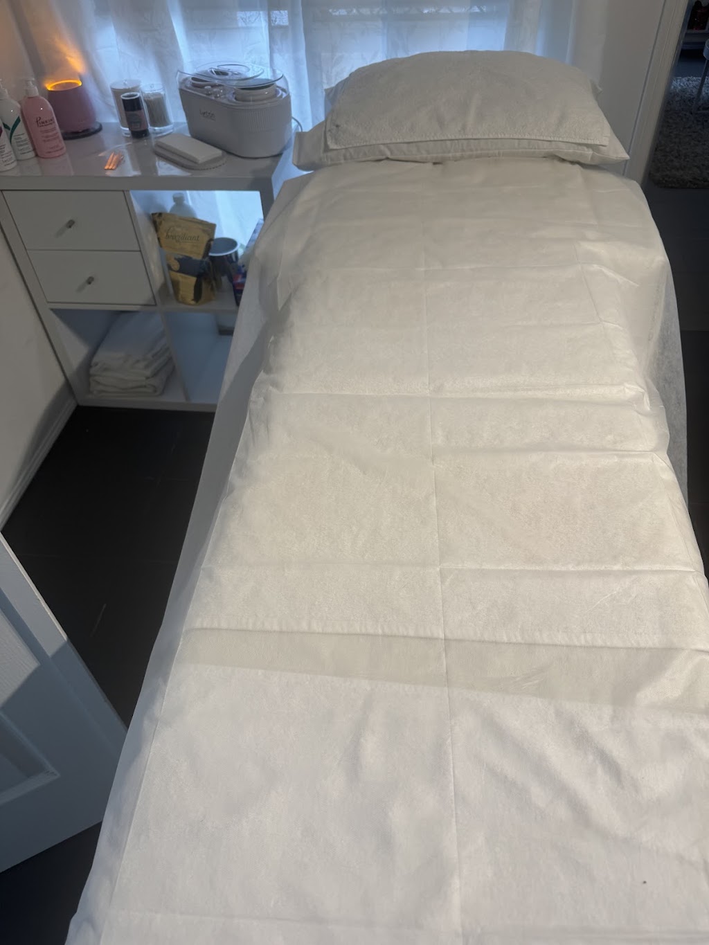 One Stop Wax Pot | 10 Gardenia Dr, Bonogin QLD 4213, Australia | Phone: 0481 300 058