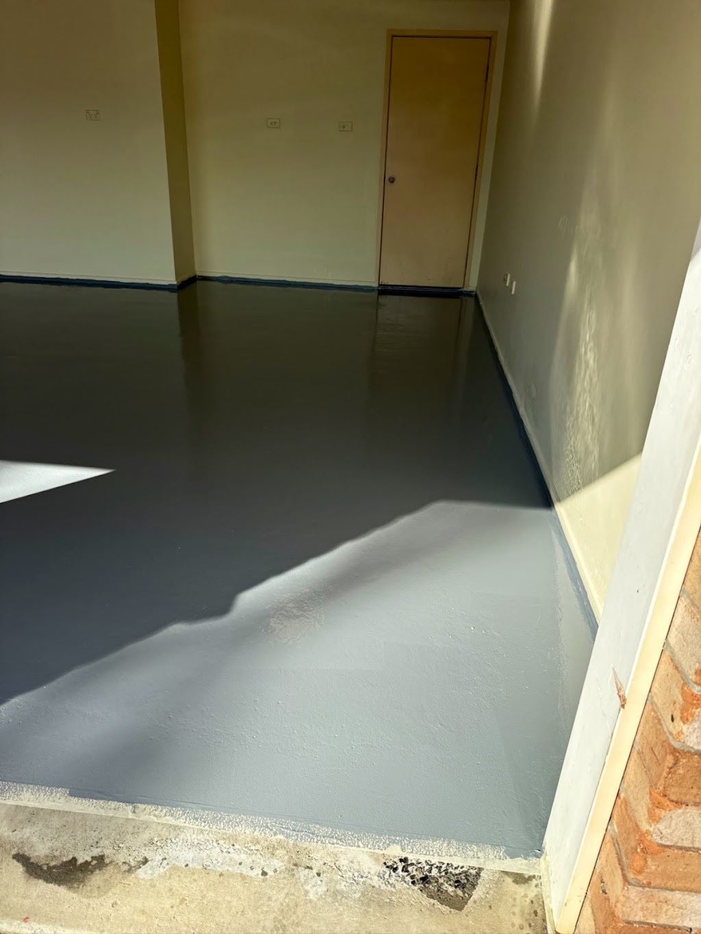 Epoxy pro solution | 89 Numbat Ct E, Coombabah QLD 4216, Australia | Phone: 0424 178 921