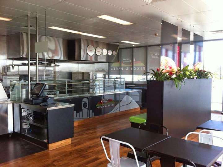 Town and Country Pizza Bairnsdale | meal takeaway | 30 Howitt Ave, Eastwood VIC 3875, Australia | 0351532366 OR +61 3 5153 2366