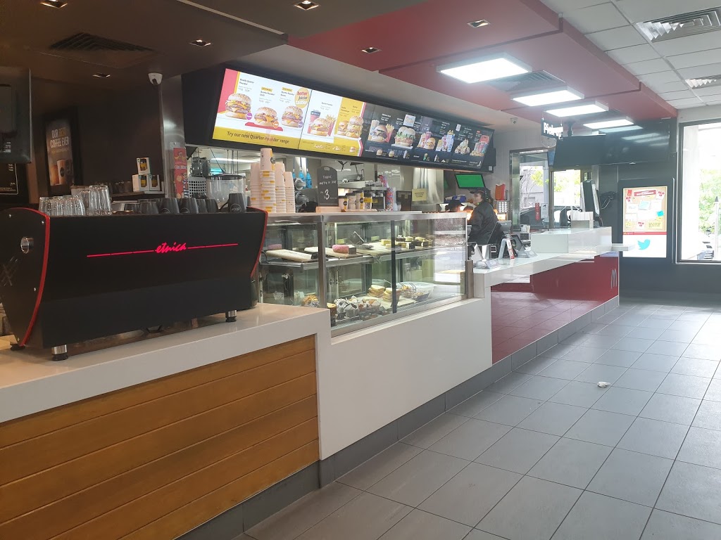 McDonalds Niddrie | meal takeaway | 79-89 Keilor Road North, Essendon VIC 3042, Australia | 0393742252 OR +61 3 9374 2252