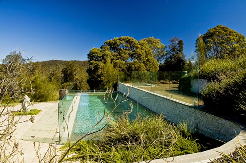 Villa Lago | lodging | 1776 Coomba Rd, Coomba Bay NSW 2428, Australia | 0428555524 OR +61 428 555 524