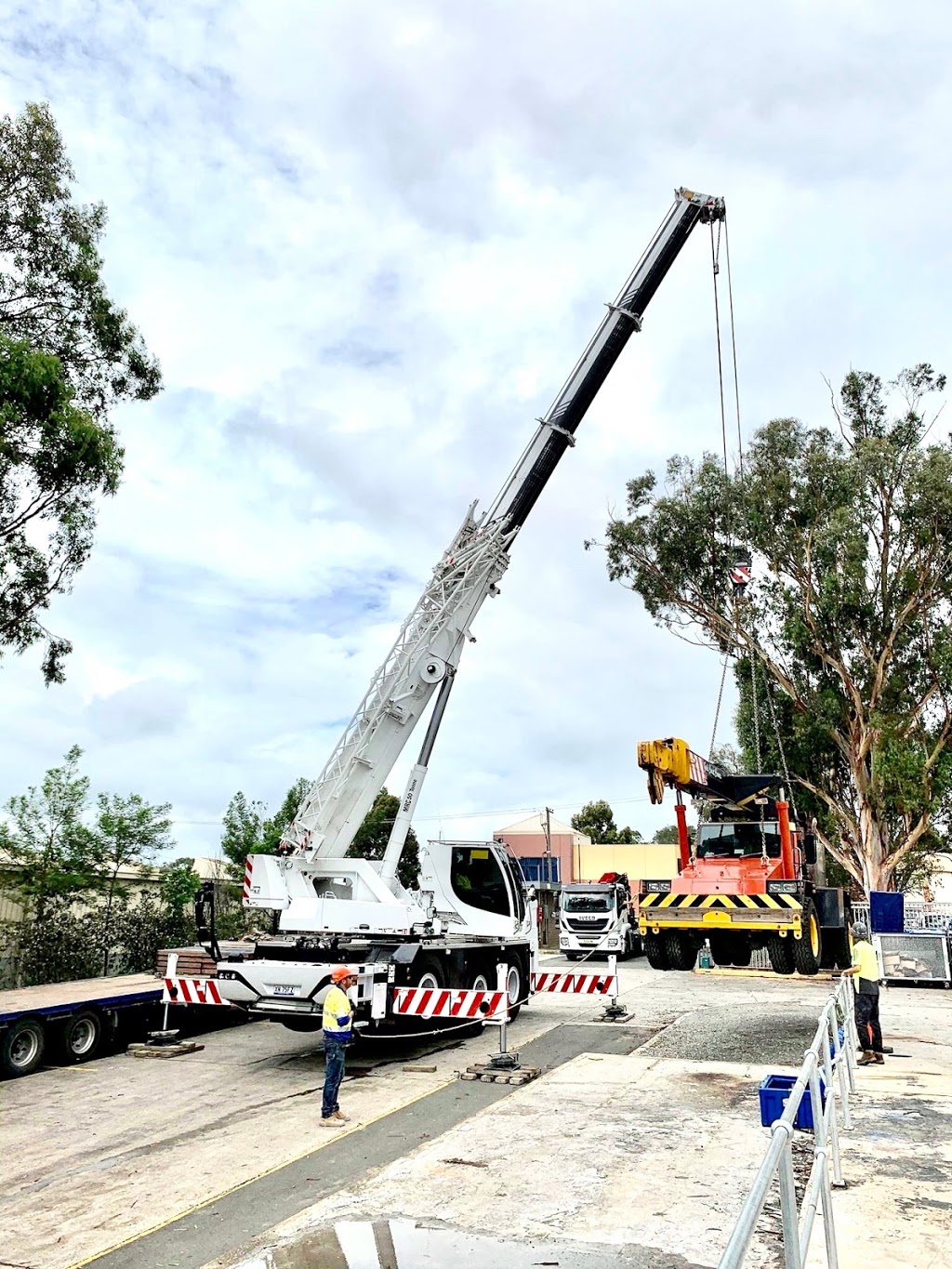 MAXIMUS CRANES | 8 Harvest Way, Grasmere NSW 2570, Australia | Phone: (02) 9046 8419